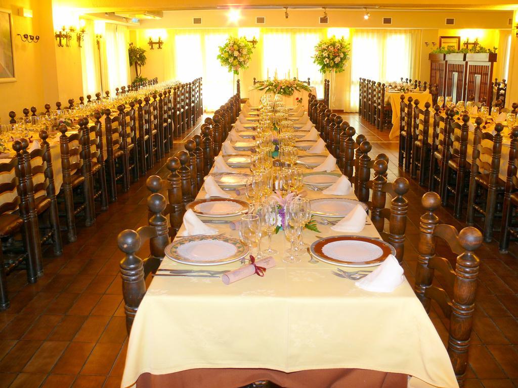 Hotel Restaurante Las Galias Zuera Exteriér fotografie